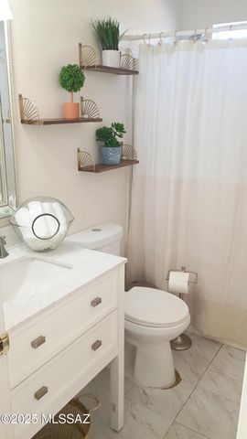 1449 W Hualpai Road, Tucson, AZ 85745