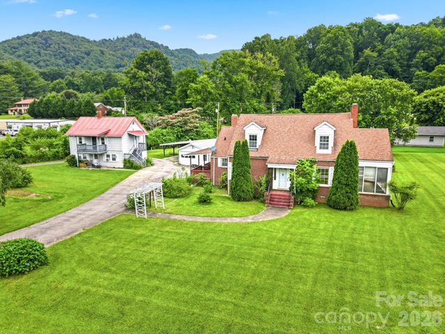 783 Skyland Drive, Sylva, NC 28779