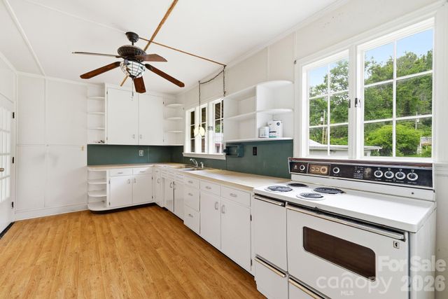 783 Skyland Drive, Sylva, NC 28779