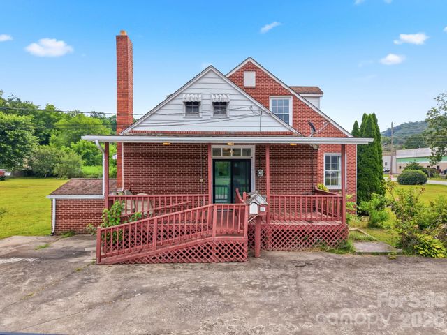 783 Skyland Drive, Sylva, NC 28779