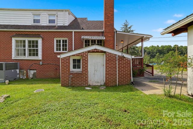 783 Skyland Drive, Sylva, NC 28779