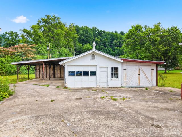 783 Skyland Drive, Sylva, NC 28779