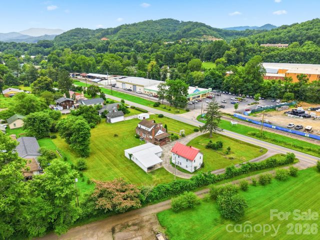 783 Skyland Drive, Sylva, NC 28779
