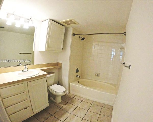 2665 SW 37th Ave 710, Miami, FL 33133