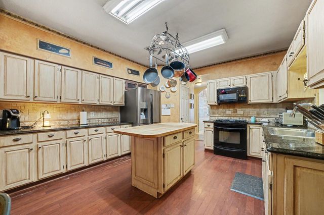 7918 Duncansby Vale Road, Houston, TX 77095