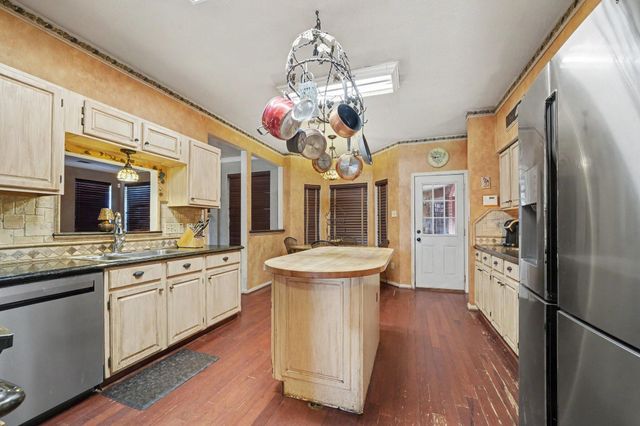 7918 Duncansby Vale Road, Houston, TX 77095