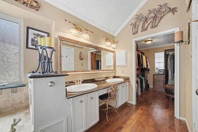 7918 Duncansby Vale Road, Houston, TX 77095