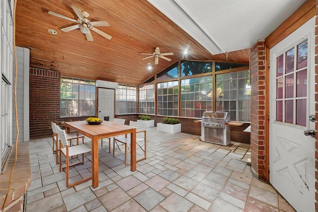 7918 Duncansby Vale Road, Houston, TX 77095