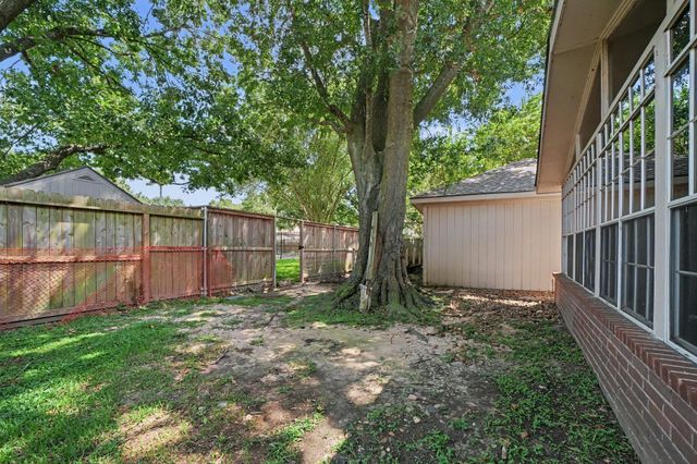 7918 Duncansby Vale Road, Houston, TX 77095