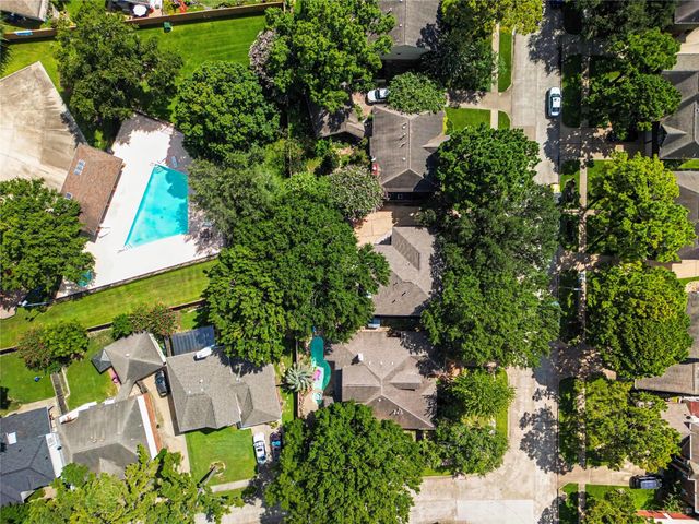 7918 Duncansby Vale Road, Houston, TX 77095