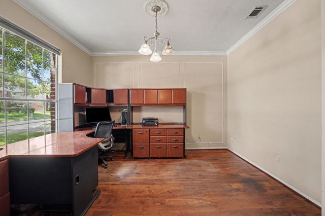 7918 Duncansby Vale Road, Houston, TX 77095