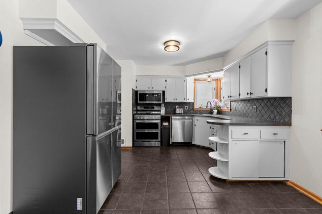 12636 Monterey Avenue S, Savage, MN 55378