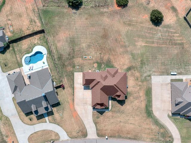 3682 Winding Ridge Drive, Blanchard, OK 73010