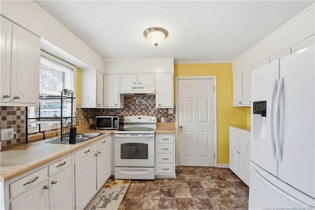 1633 Cawdor Drive, Fayetteville, NC 28304