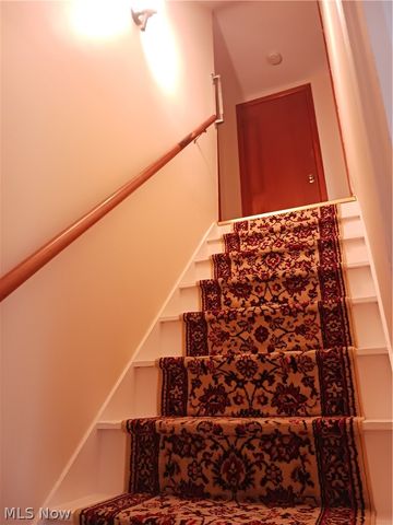 3866 Huntmere Avenue, Youngstown, OH 44515