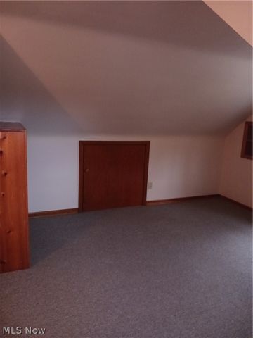 3866 Huntmere Avenue, Youngstown, OH 44515