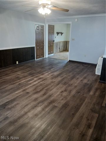 3866 Huntmere Avenue, Youngstown, OH 44515