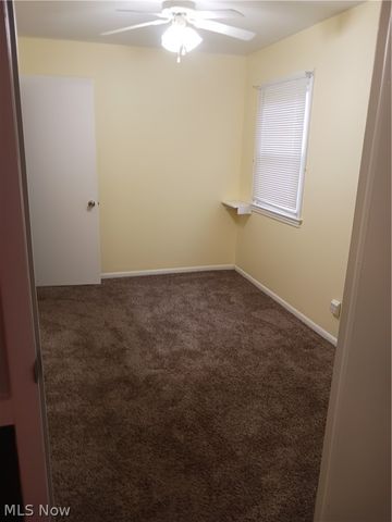 3866 Huntmere Avenue, Youngstown, OH 44515