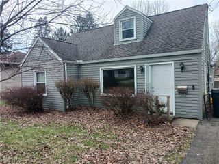 3866 Huntmere Avenue, Youngstown, OH 44515