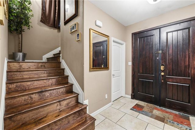 816 E Azucar Avenue, Pharr, TX 78577