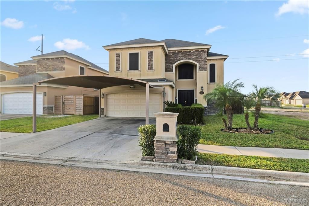 816 E Azucar Avenue, Pharr, TX 78577