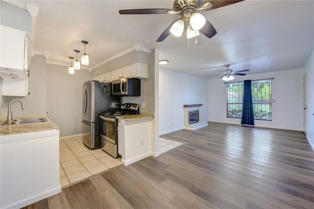 2110 Wilcrest Drive 140, Houston, TX 77042