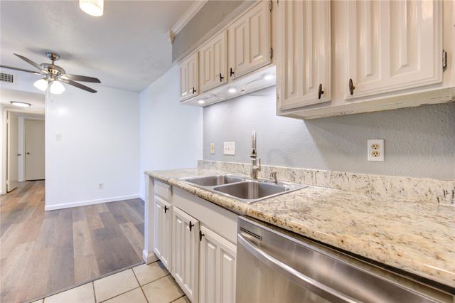 2110 Wilcrest Drive 140, Houston, TX 77042