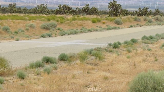 25 3258-021-025 - 150 W Avenue C-8, Lancaster, CA 93536