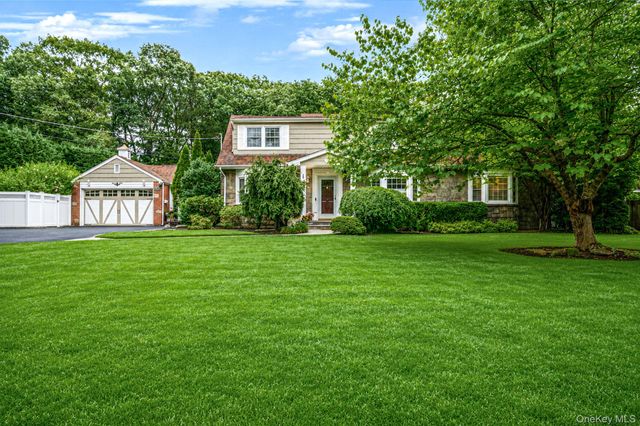 863 Richmond Road, East Meadow, NY 11554