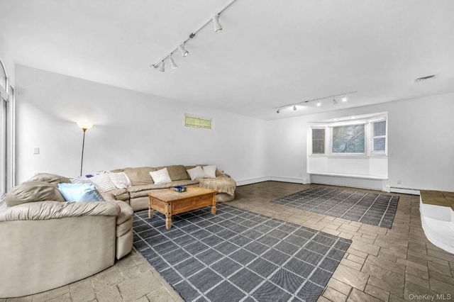863 Richmond Road, East Meadow, NY 11554