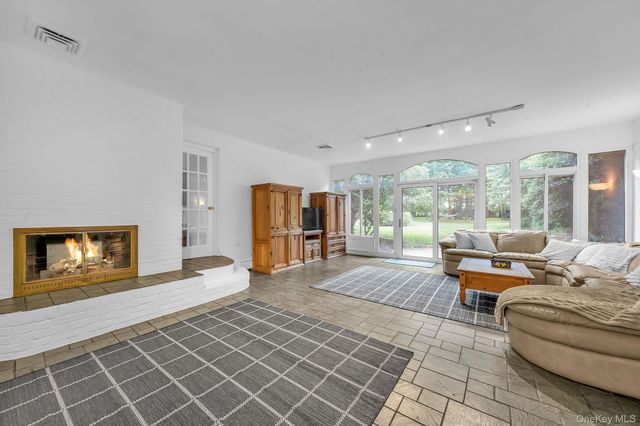 863 Richmond Road, East Meadow, NY 11554
