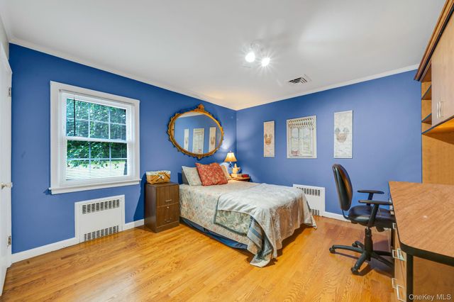 863 Richmond Road, East Meadow, NY 11554