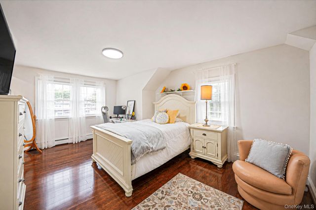 863 Richmond Road, East Meadow, NY 11554