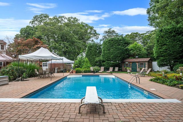 863 Richmond Road, East Meadow, NY 11554