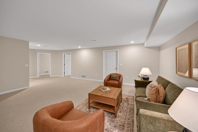 2173 Norhardt DRIVE, Brookfield, WI 53045