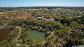 2452 2nd St, Pleasanton, TX 78064