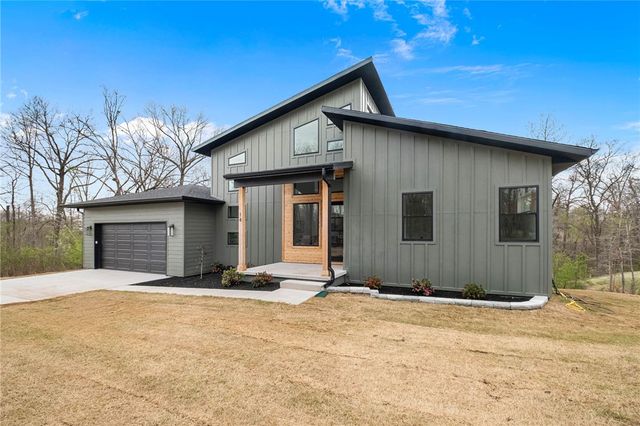 14 Ruthwell Drive, Bella Vista, AR 72715