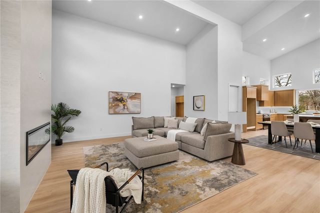 14 Ruthwell Drive, Bella Vista, AR 72715