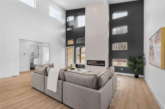 14 Ruthwell Drive, Bella Vista, AR 72715