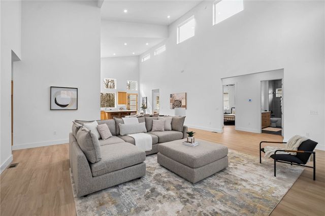 14 Ruthwell Drive, Bella Vista, AR 72715