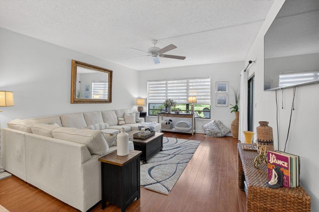 900 Greensward Lane G110, Delray Beach, FL 33445