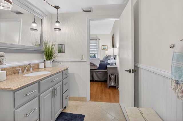 900 Greensward Lane G110, Delray Beach, FL 33445
