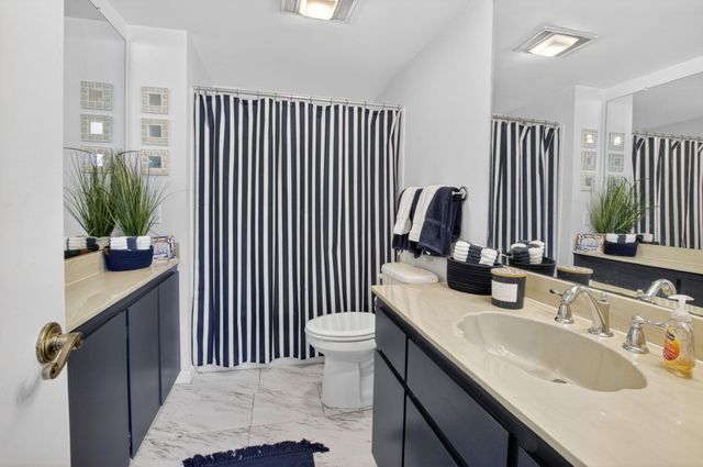 900 Greensward Lane G110, Delray Beach, FL 33445