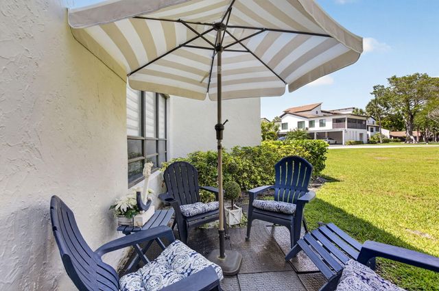 900 Greensward Lane G110, Delray Beach, FL 33445