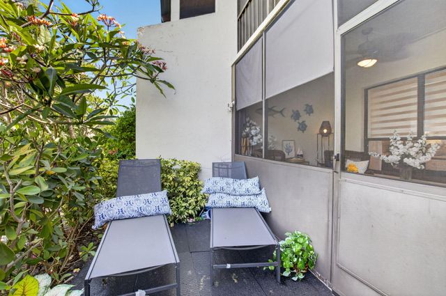 900 Greensward Lane G110, Delray Beach, FL 33445
