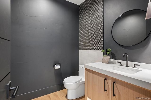5135 S Kearney Court, Greenwood Village, CO 80111