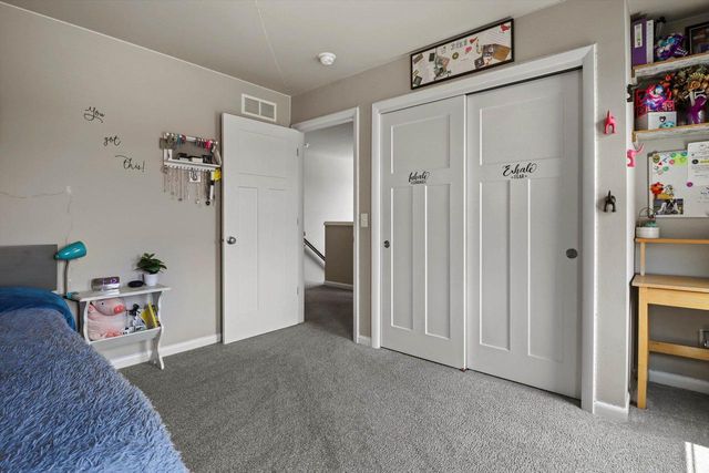 125 Crooked Tree Drive, Deforest, WI 53532