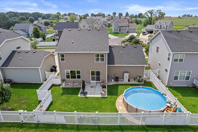 125 Crooked Tree Drive, Deforest, WI 53532