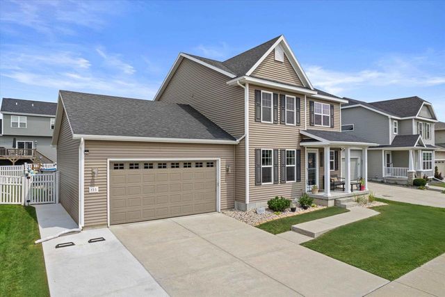 125 Crooked Tree Drive, Deforest, WI 53532