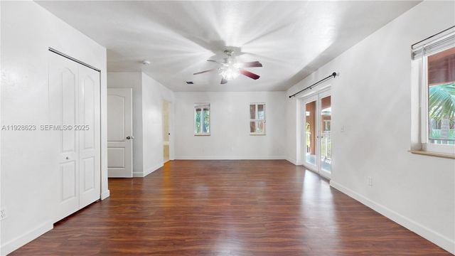 15755 SW 92nd Ave, Palmetto Bay, FL 33157